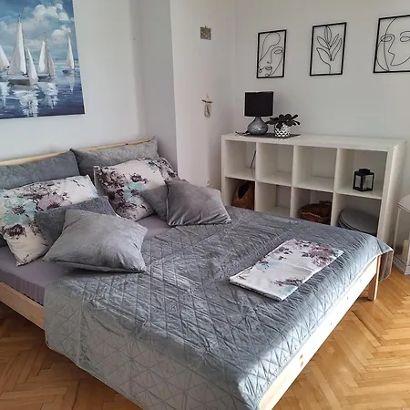 Anita Apartament *